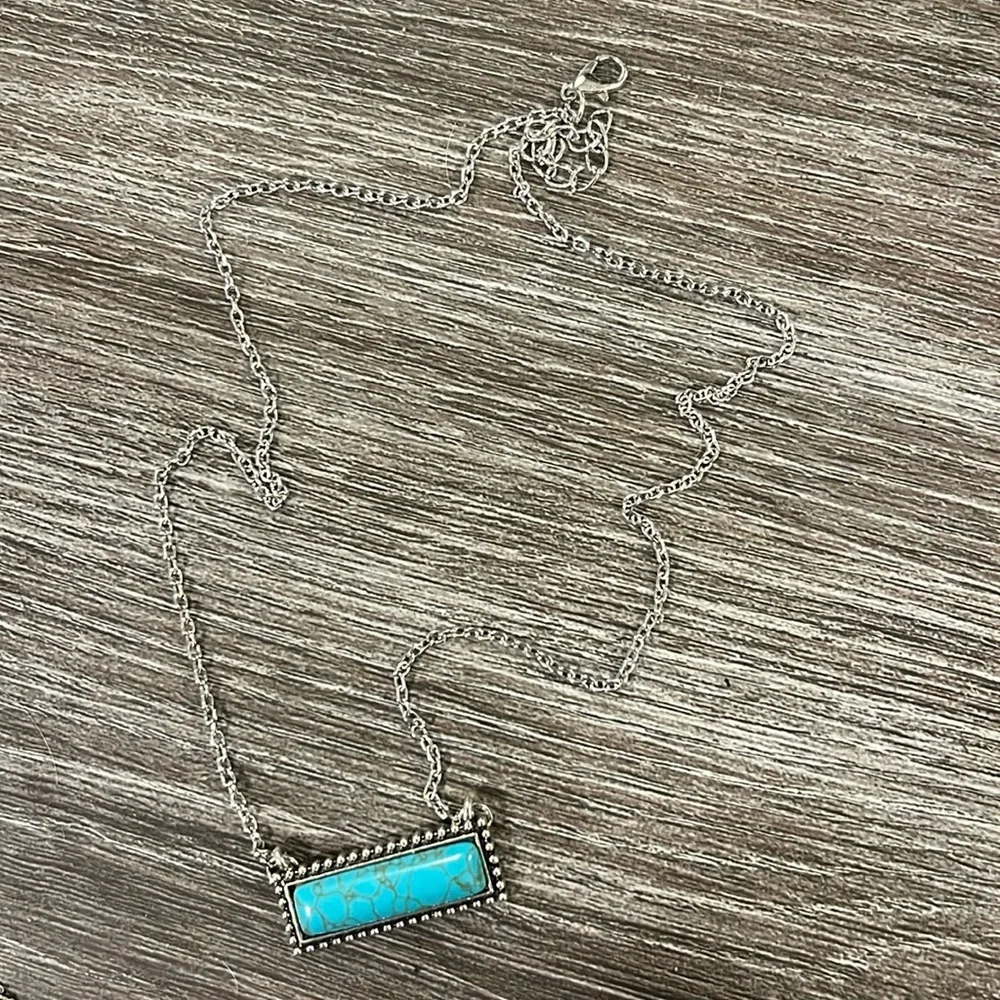 Necklace - Picture 1 of 2